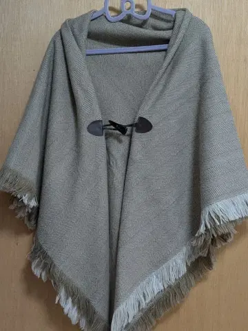 헤링본 판초 베이지 계열