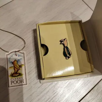 피글렛 핀 배지 택 포함