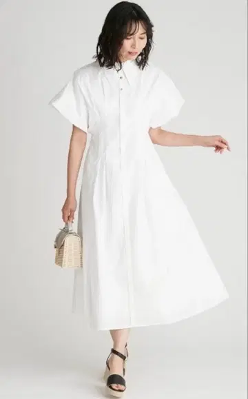 CELFORD 메탈 버튼 턱 셔츠 원피스 화이트