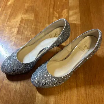 실버 글리터 펌프스