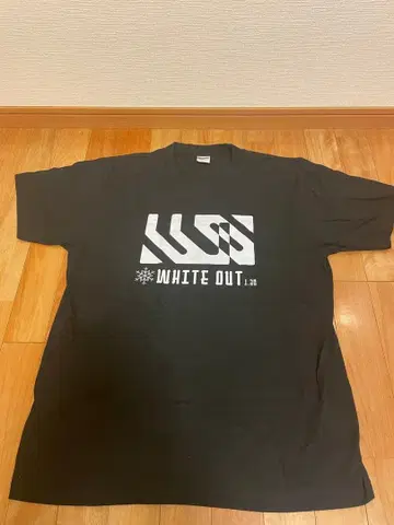 니시키 군 셔츠