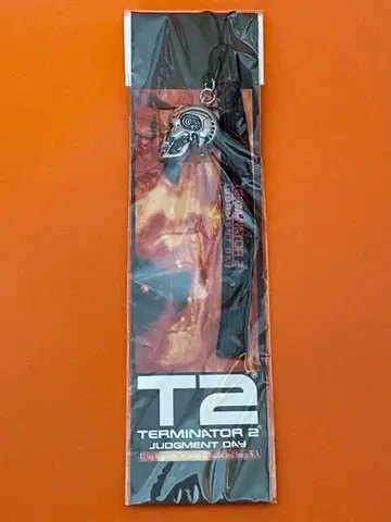 터미네이터의 스켈레톤 헤드 스트랩