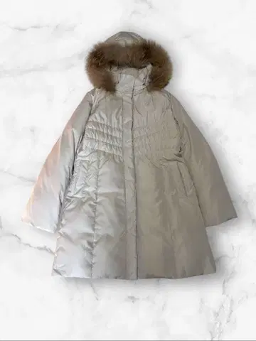 실버 퍼 달린 롱 다운 자켓