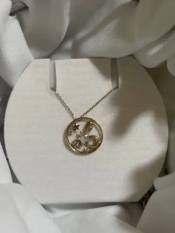 별과 달 모티브 목걸이