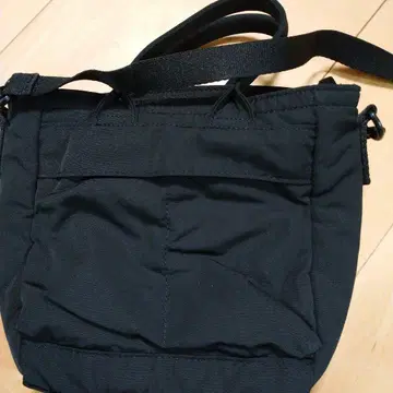 블랙 나일론 숄더백