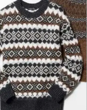 페어아일 패턴 긴팔 스웨터
