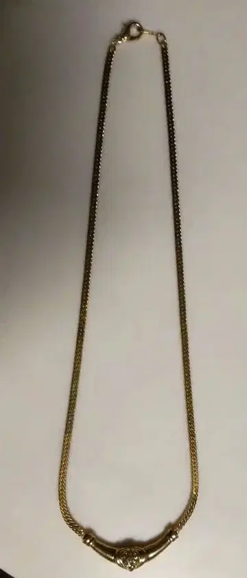 골드 목걸이 크리스탈 장식