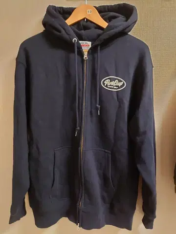 Pork Chop Garage Supply 후드티 네이비