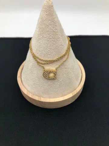 골드 레이어드 목걸이 로고 포함