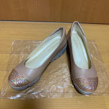 미사용 힐즈아베뉴 웨이브 밑창 펌프스 라메 힐 22.5cm