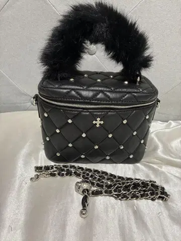 ANDWANG Jewel classic quilting vanitybag