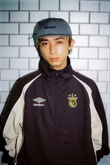 9090 x UMBRO 나일론 자켓