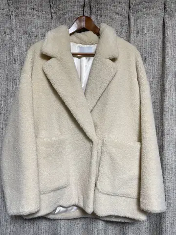 크림색 보아 자켓 오버 사이즈 JET NEW YORK