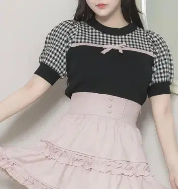 pium 리본 테이프 깅엄 니트탑 블랙 x 핑크 피