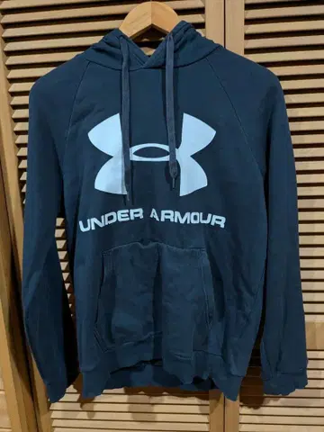 언더아머 풀오버 후드티 블랙 트레이닝 스트릿