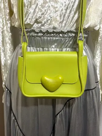 하트 모티브 숄더백 / 라임 그린 / 미니백 / 숄더