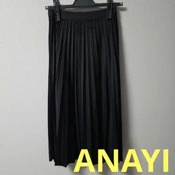 ANAYI 블랙 플리츠 스커트