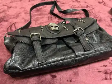 Volcan&Aphrodite 스컬 스터드 2WAY 백