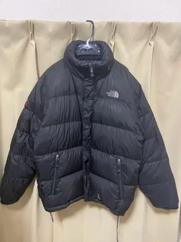 The North Face 블랙 다운 자켓