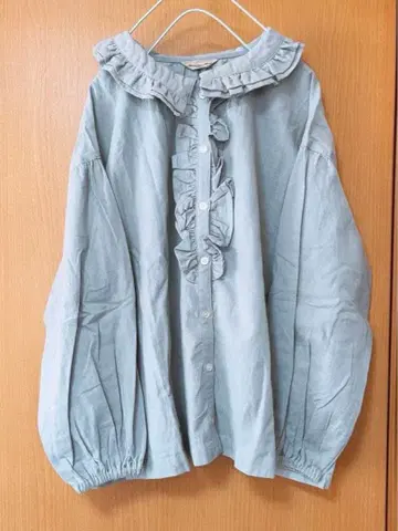 사만사 모스모스 기모 프릴 칼라 블라우스 블루