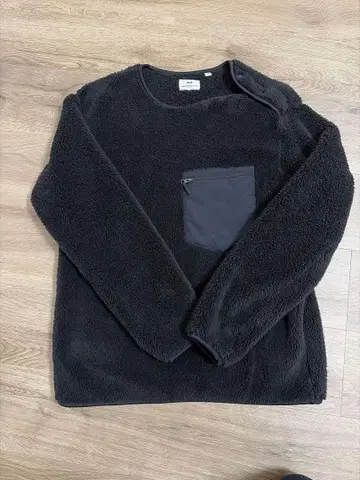 유니클로 UNIQLO 엔지니어드 가먼츠 플리스 풀오버 XS