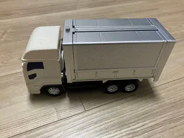 토미카 ISUZU GIGA 윙 트럭