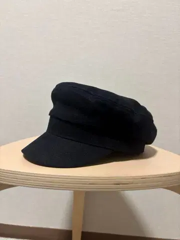 심플하고 스타일리시한 블랙 캐스켓 여성용 프리 사이즈