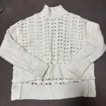 그레이스 콘티넨탈 트위스트 니트 TOP