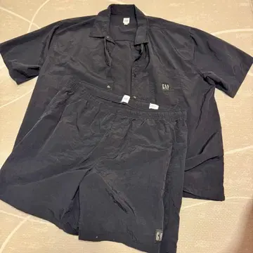 GAP 블랙 셋업 XL 사이즈