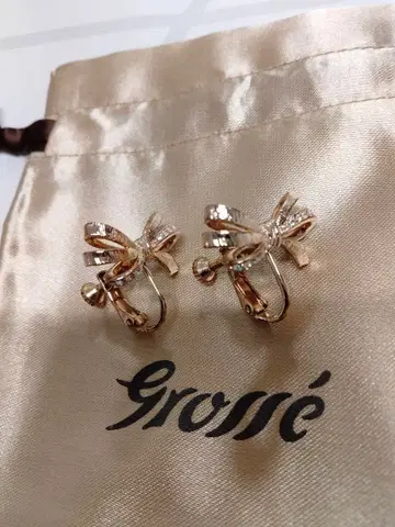 그로세 리본 모티브 귀찌