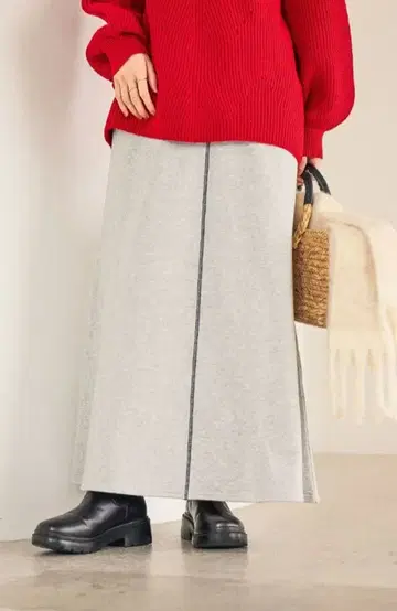 스튜디오 클립 이번 시즌 미사용 새상품 쭈리 스티치 A라인 스커트