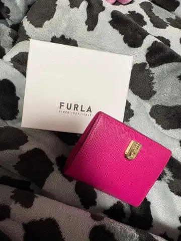 FURLA 핑크 접이식 지갑 박스 포함