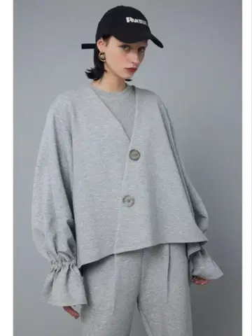 Feels v-neck Cardigan