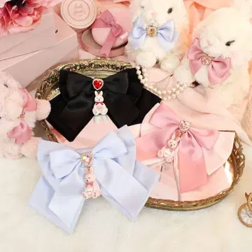 Amavel Fluffy Jewels Bunny 리본 브로치