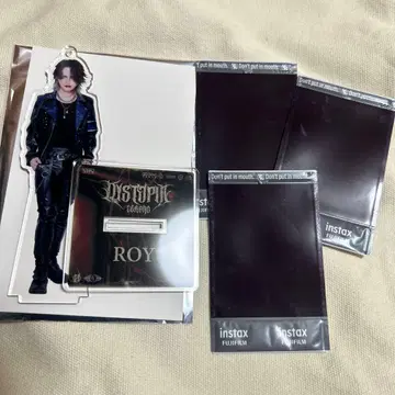 [Hz] ROY님 아크릴 스탠드 폴라로이드