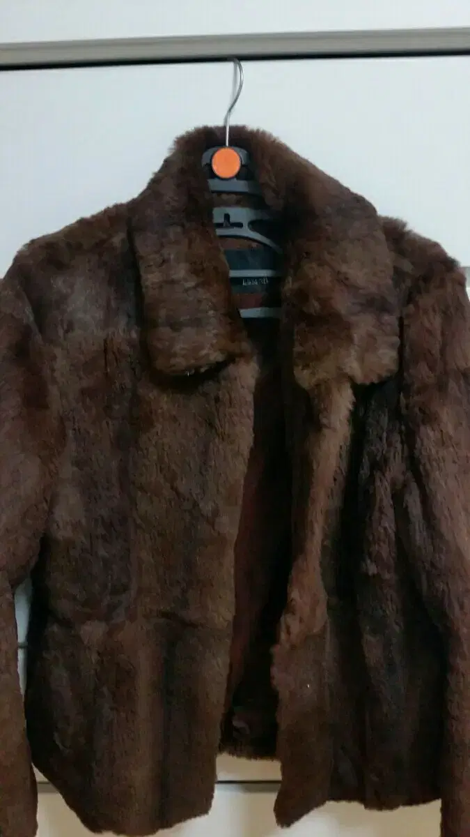 [55] Rabbit fur jacket