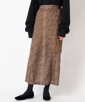 [택 포함 새상품] Kastane 레오파드 스커트