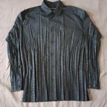 ISSEY MIYAKE MEN 긴팔 셔츠 블랙 플리츠