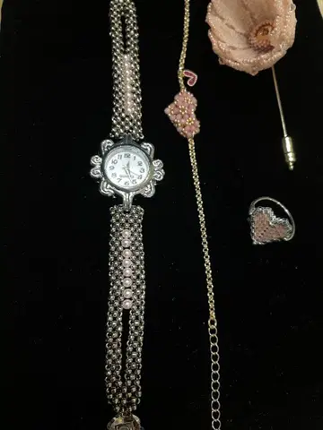 핑크 펄 벨트 쿼츠 손목시계 신상