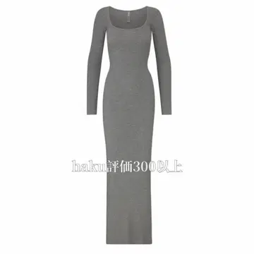 Skims 그레이 슬림핏 니트 롱 원피스