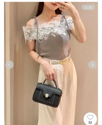 새상품 택 포함 SNIDEL 그레이 레이스 반팔 상의