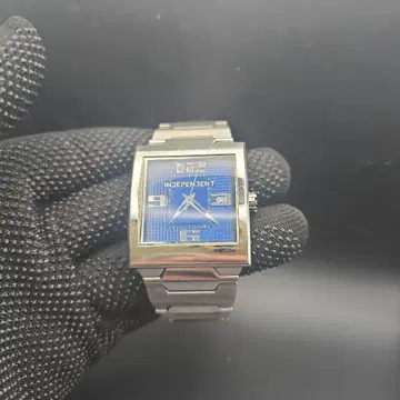 INDEPENDENT 스퀘어 시계 블루