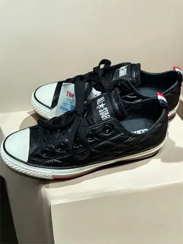 미사용! 초레어! CONVERSE ALL STAR 퀼팅 블랙!