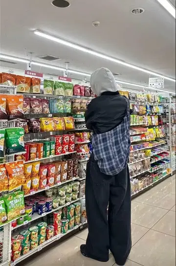 숄더백 체크 무늬 엔도 모리 님 착용