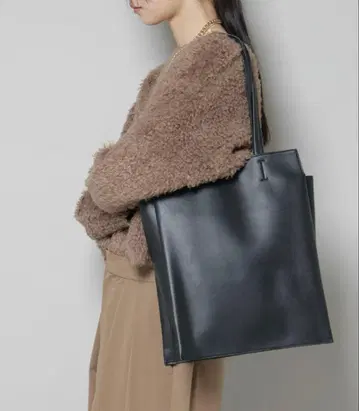 나노 유니버스 세로 토트백 블랙