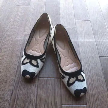 레오파드 무늬 플랫슈즈