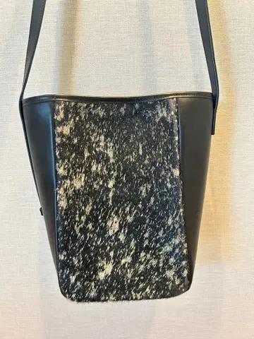 ear 소가죽, 송치(소털) 숄더백