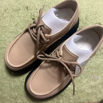 에카 소포 치로리안 스니커즈 새상품 베이지 L