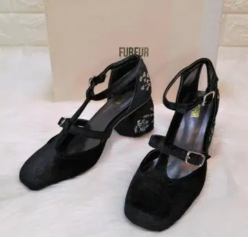 222 FURFUR 펌프스 자수 스트랩 슈즈 22.5cm