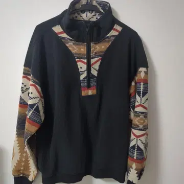 Karaku 카라쿠 나바보 패턴 M 하프 지퍼 폴러 플리스 풀오버